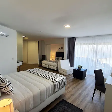 Miramar & Hotel